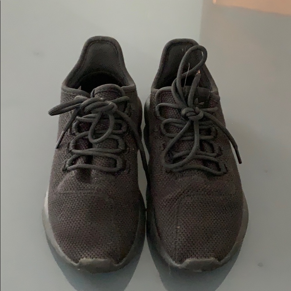 Boys black Adidas Ortholite Size 3 1/2 !